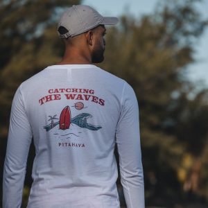 Catching the Waves Wh Long Sleeve